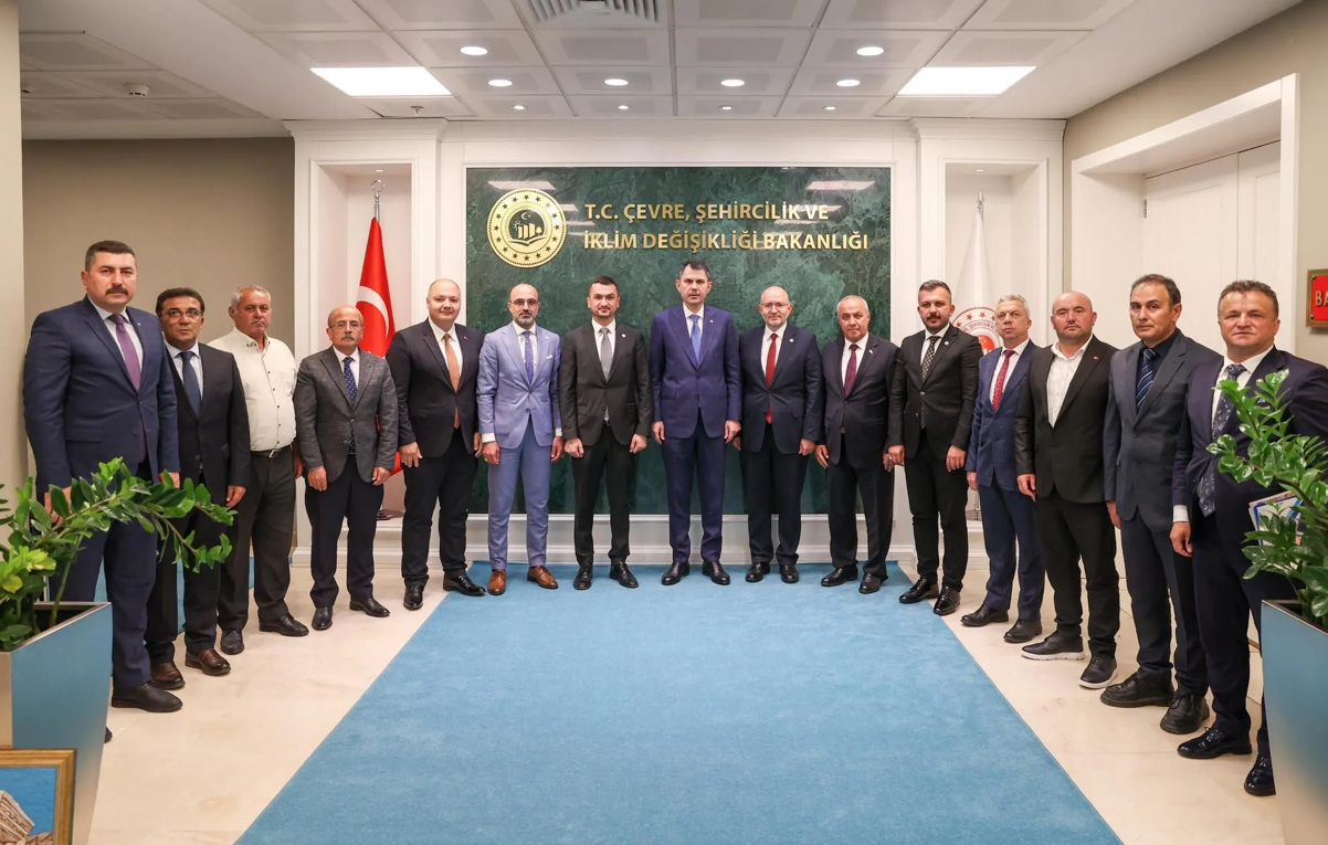 Burdur’da Belediyelerin İhtiyaçları Bakan Kurum’a İletildi