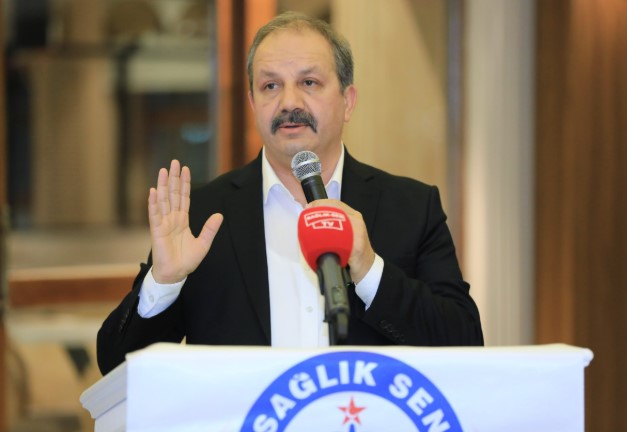 Aile Hekimlerine Yapılan Maaş Kesintileri Protesto Edildi