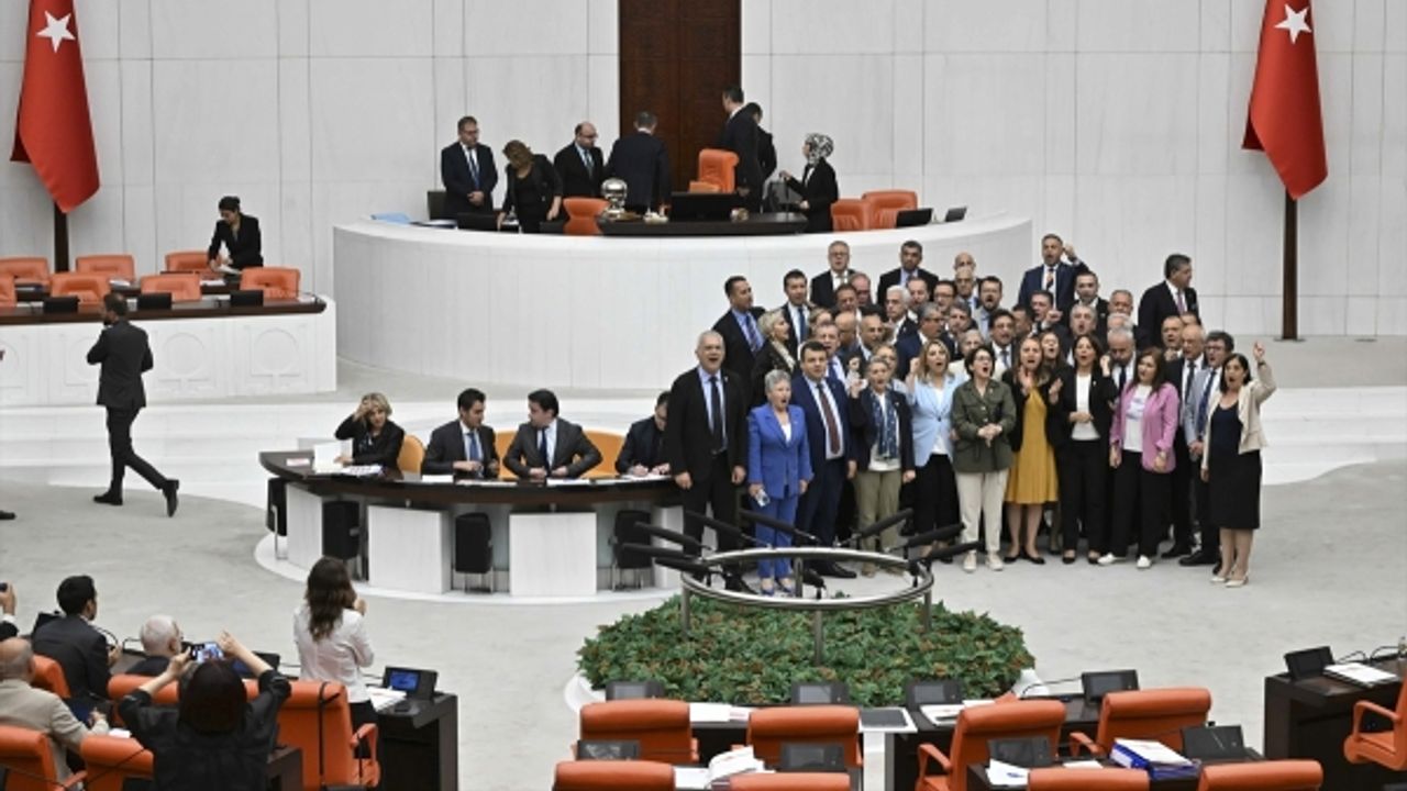 TBMM’de Şehit Askerler İçin Hüzünlü Anma Töreni