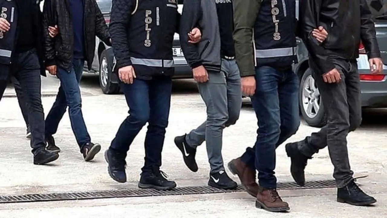 FETÖ Operasyonu: 10 Şüpheli Gözaltına Alındı!